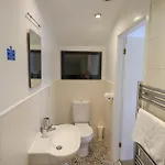 Apartman Windows